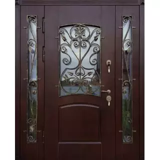Парадная дверь с ковкой и отделкой МДФ
